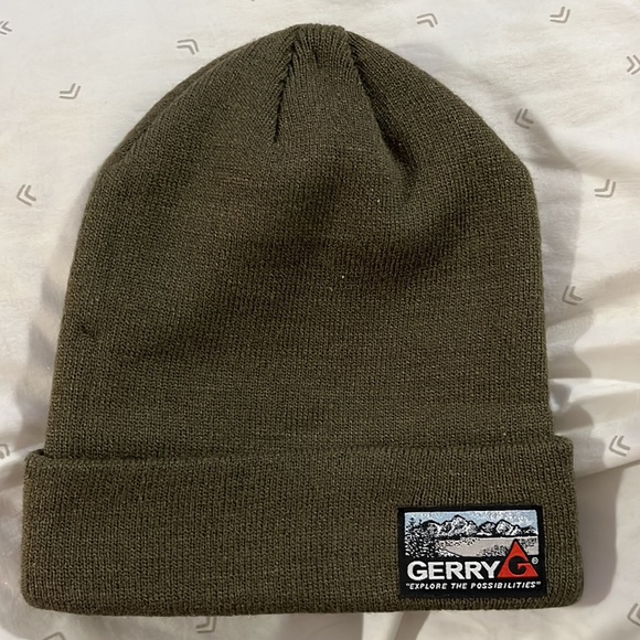 3 Winter beanies - Picture 2 of 4